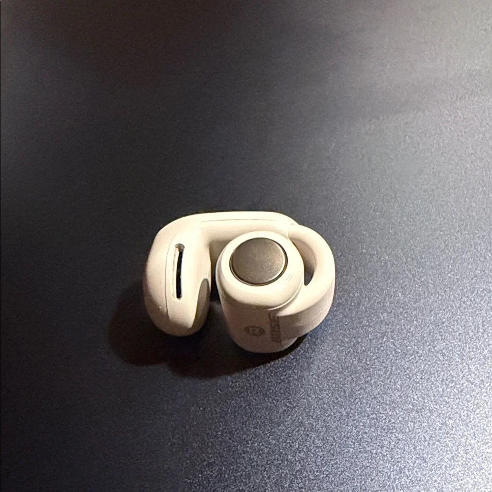 Bose Ultra Open Earbuds - Picture 2 of 2